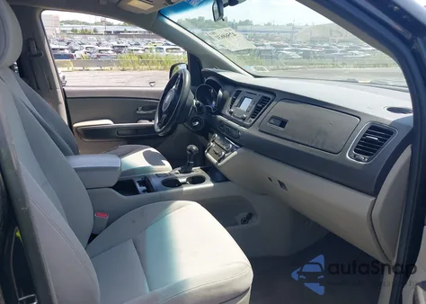 2015 Kia Sedona Lx из США, поврежденный, VIN KNDMB5C14F6063962